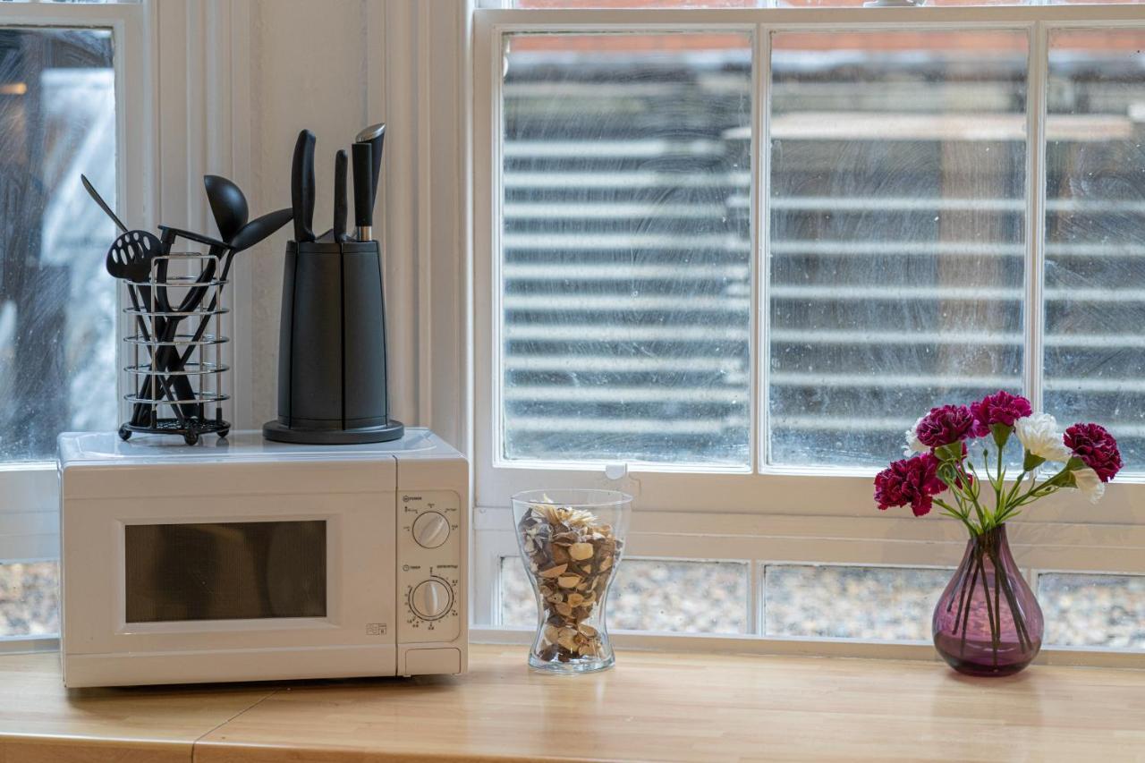 Stunning 2 Bedrooms Apartment Next Door To Selfridges And Oxford Street ลอนดอน ภายนอก รูปภาพ